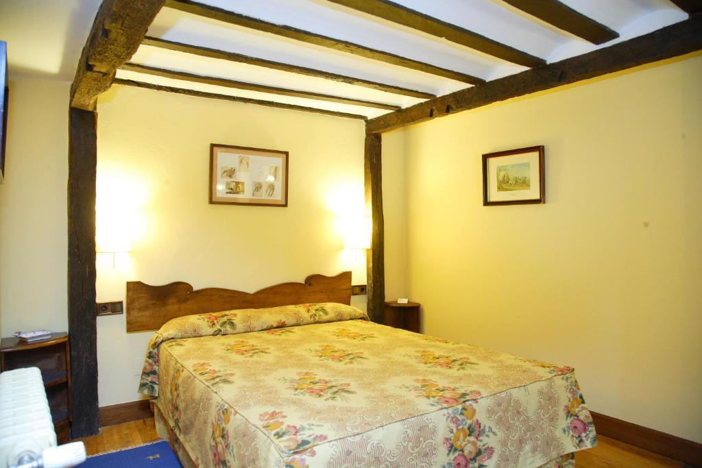 Posada La Torre De La Quintana Liendo Kamer foto